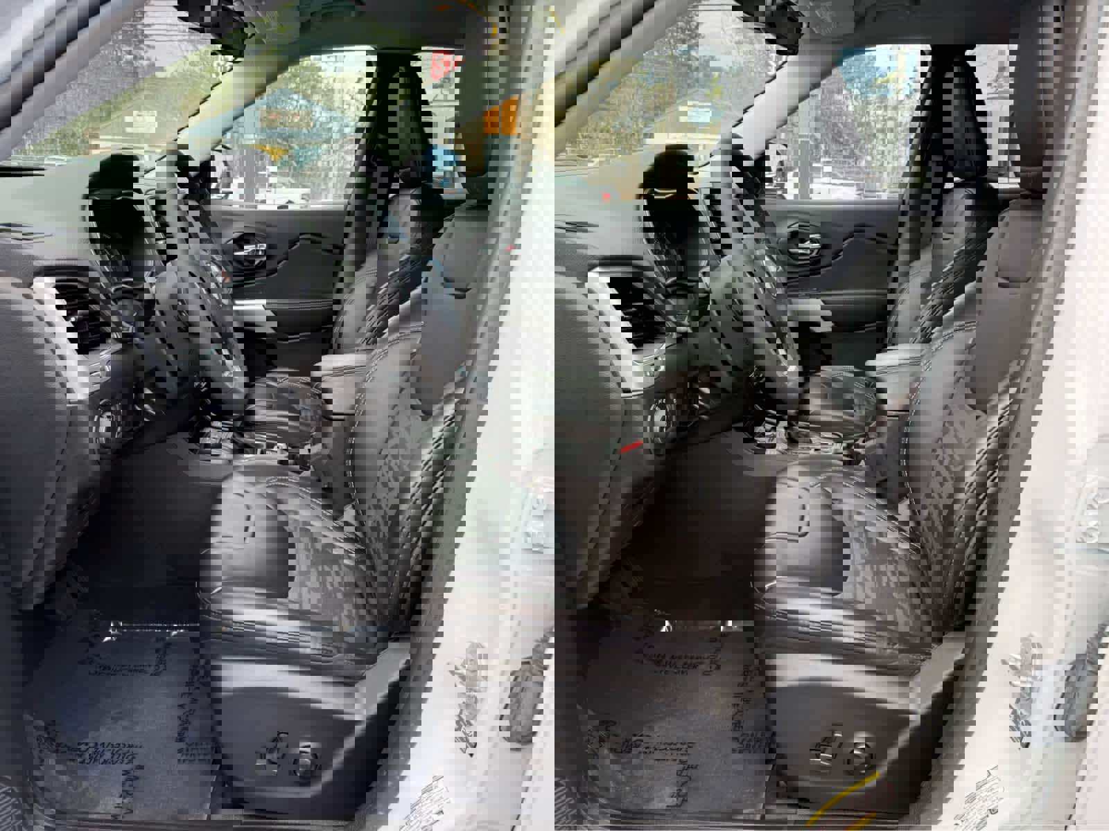 Used 2022 Jeep Cherokee Latitude AWD/4WD image 12