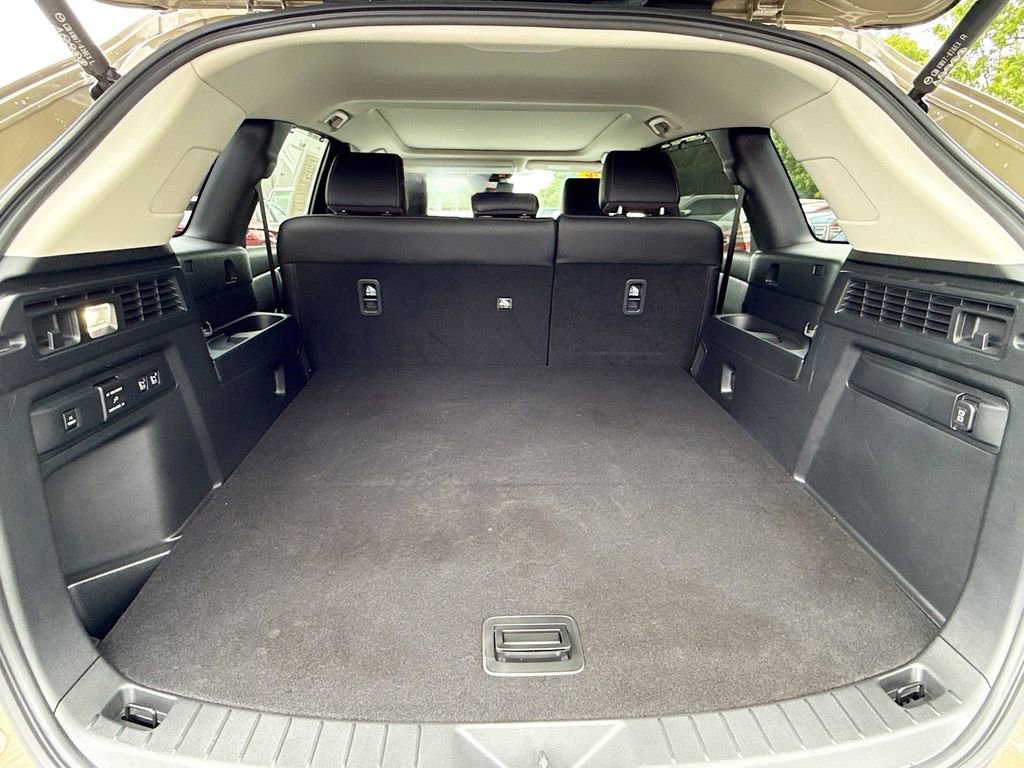 Certified 2025 MAZDA CX-70 Plug-In Hybrid w/ Premium Pkg image 31