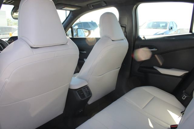 Certified 2024 Lexus UX 250h FWD image 9