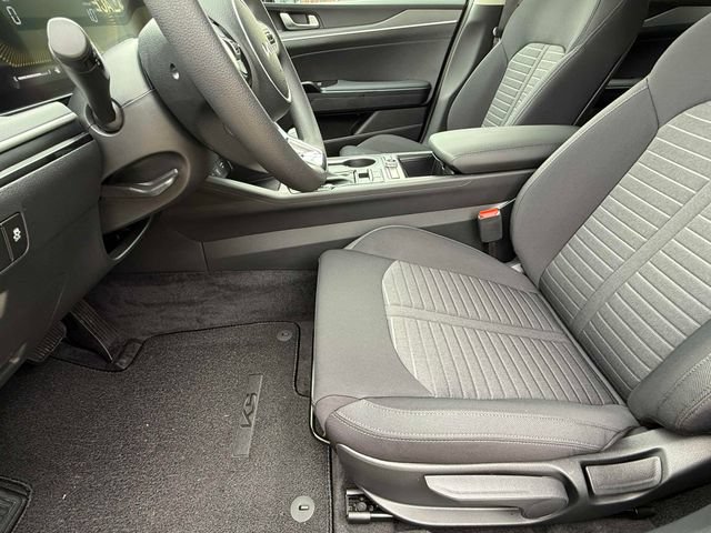 New 2026 Kia K5 LXS FWD image 13