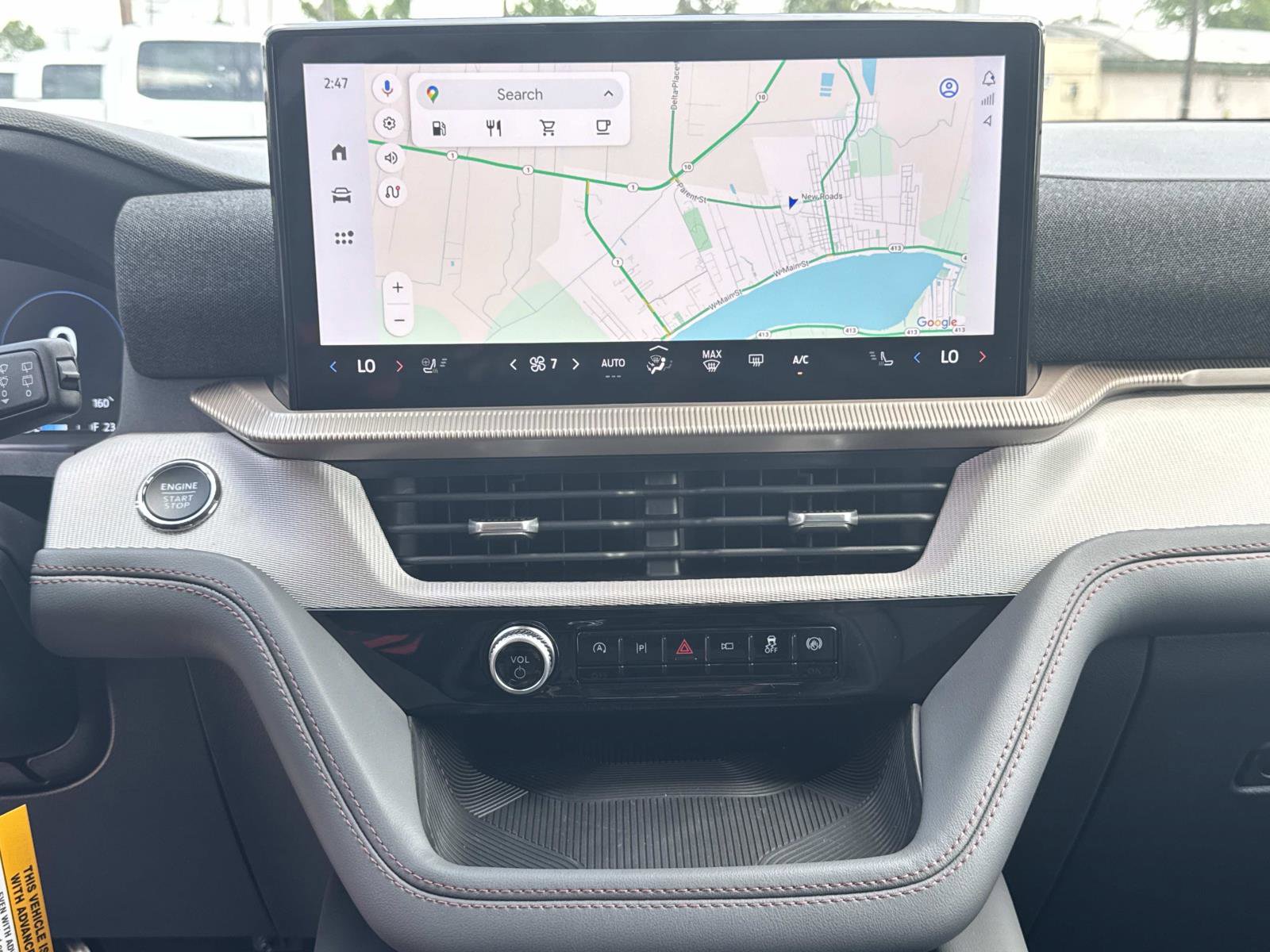 New 2025 Ford Explorer Active w/ Active Comfort Package image 11