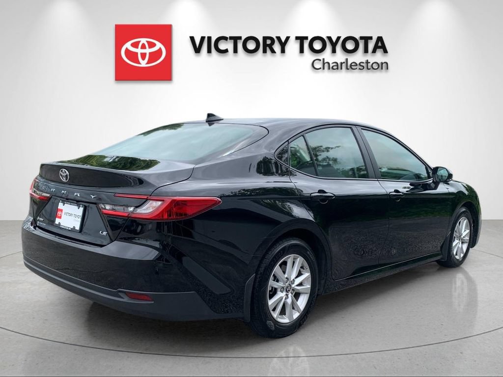 Used 2025 Toyota Camry LE w/ Convenience Package FWD image 7