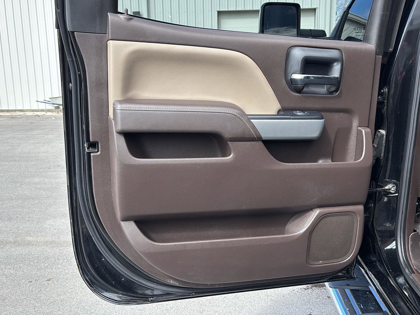 Used 2019 Chevrolet Silverado 3500 LTZ w/ Duramax Plus Package image 20