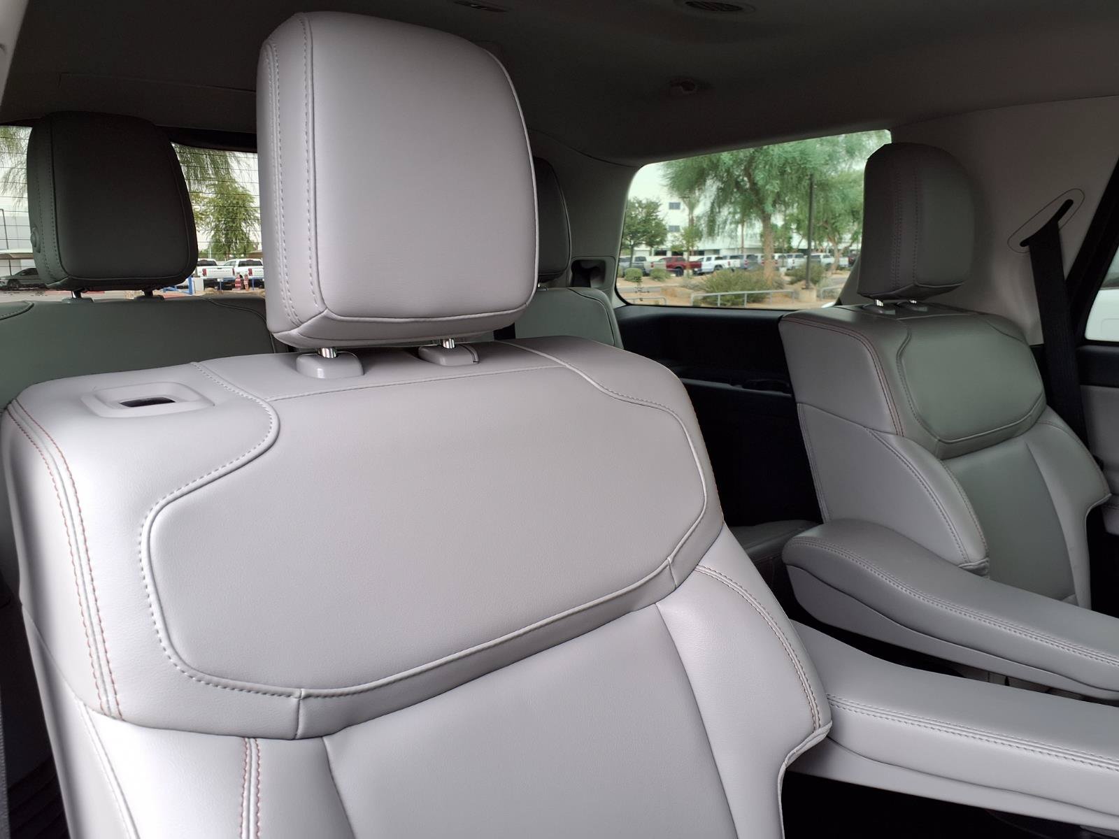 Certified 2025 Ford Expedition Active AWD/4WD image 15