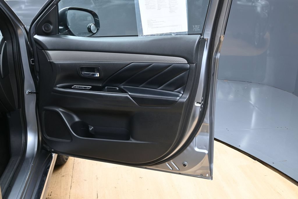Used 2022 Mitsubishi Outlander SEL AWD/4WD image 34