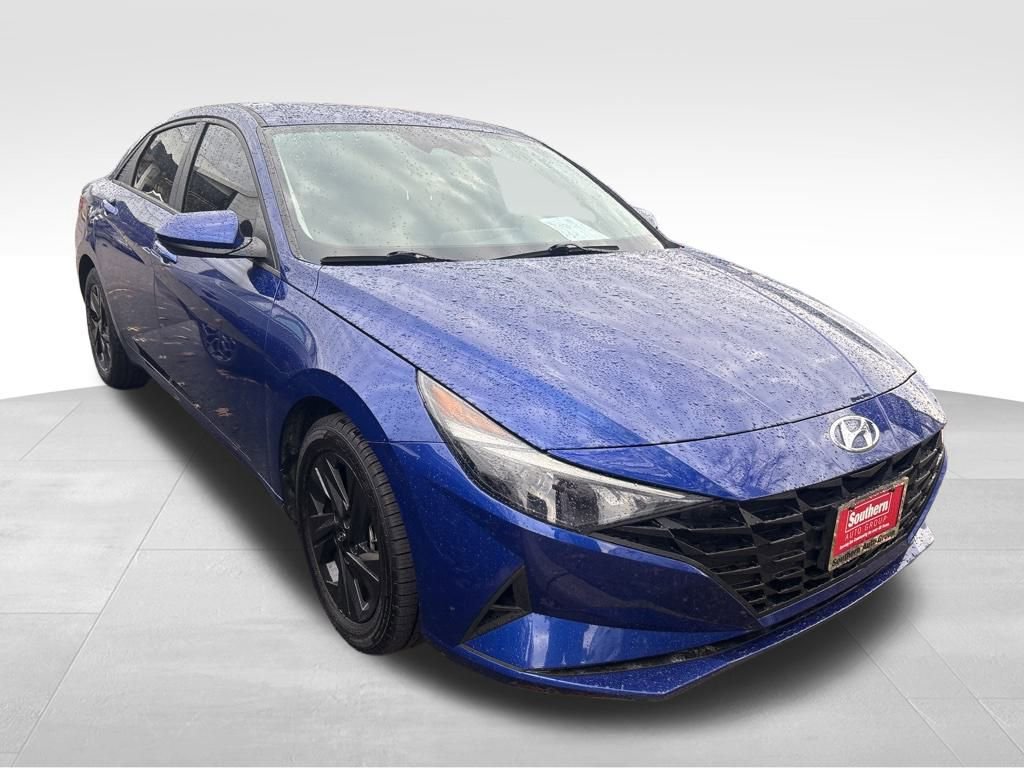 Used 2023 Hyundai Elantra SEL image 7