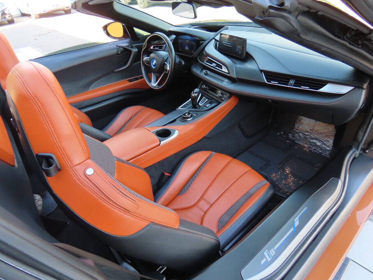 Used 2019 BMW i8 Roadster AWD/4WD image 34