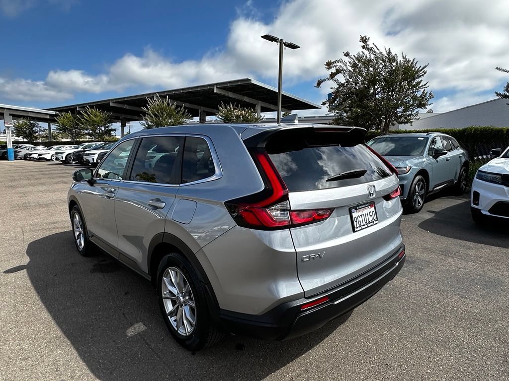 Used 2023 Honda CR-V EX image 4
