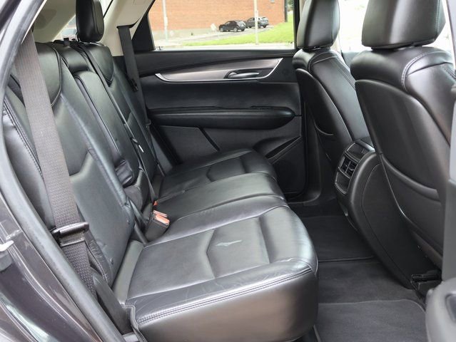 Certified 2018 Cadillac XT5 Luxury w/ Driver Awareness Package AWD/4WD image 9
