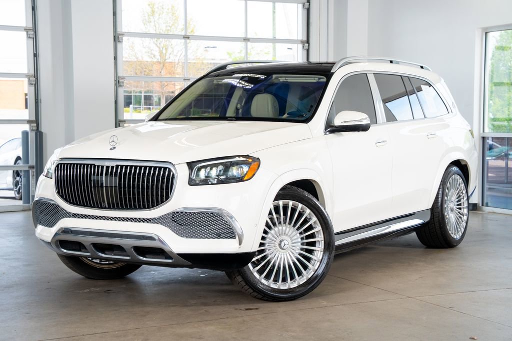 Used 2023 Mercedes-Benz Maybach GLS 600 4MATIC image 2