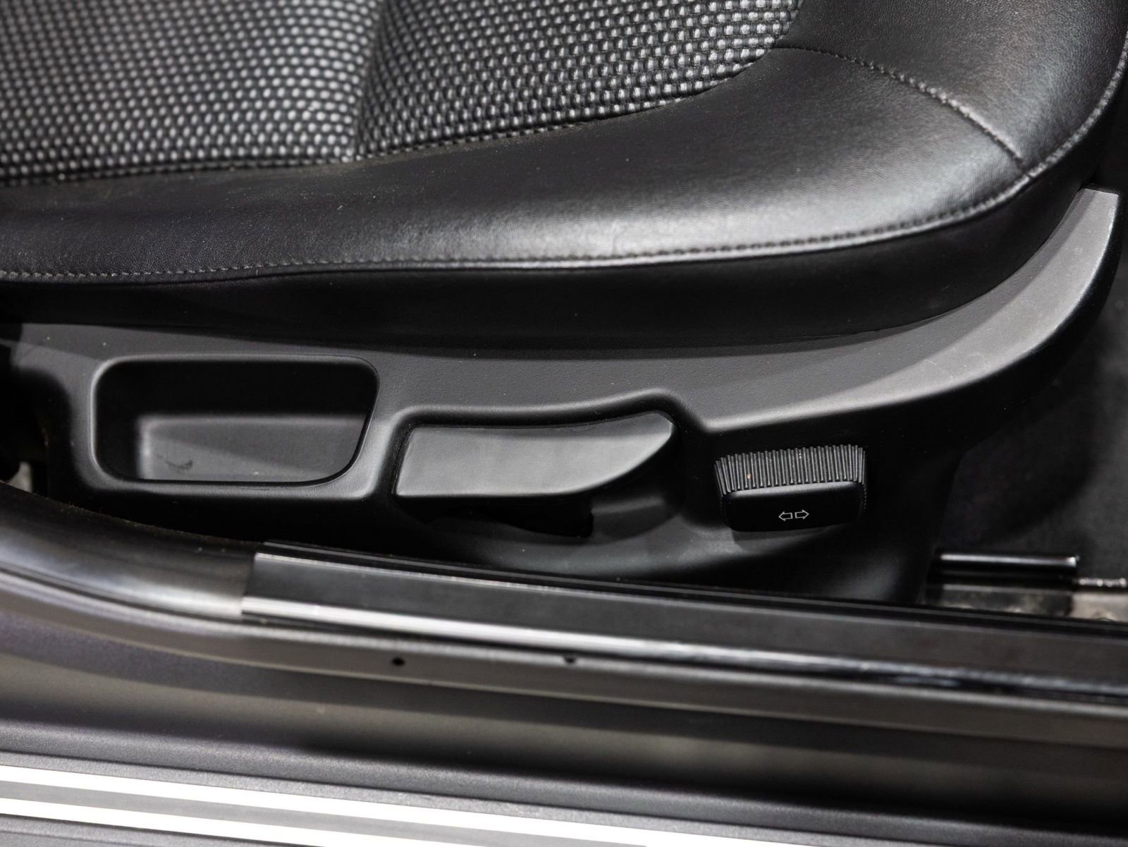 Used 1997 BMW Z3 1.9 RWD image 23