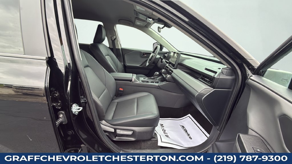 Used 2026 Toyota RAV4 XLE Premium AWD/4WD image 36