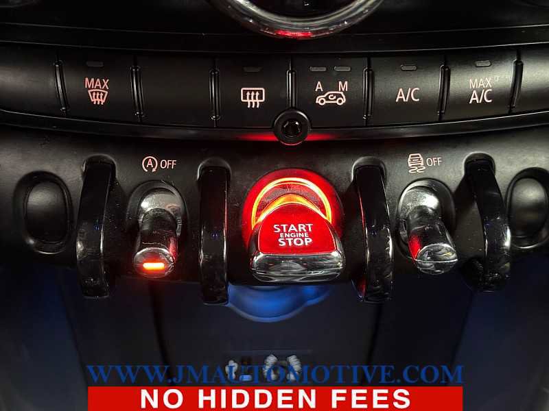 Used 2015 MINI Cooper 4-Door Hardtop image 37