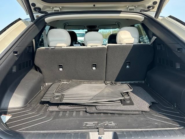 Used 2024 Kia EV6 Wind w/ Wind Technology Package AWD/4WD image 9