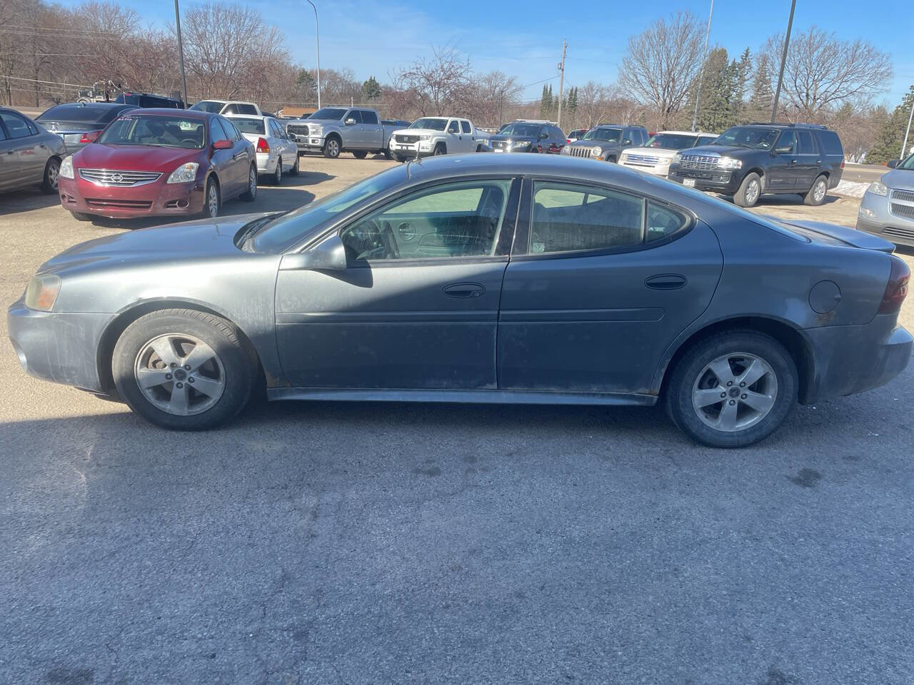 Used 2005 Pontiac Grand Prix w/ Drivers Plus Package image 5
