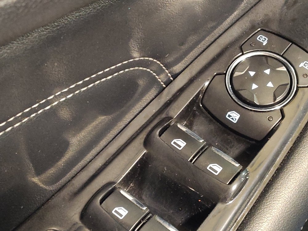 Used 2017 Ford Edge Titanium w/ Technology Package image 27