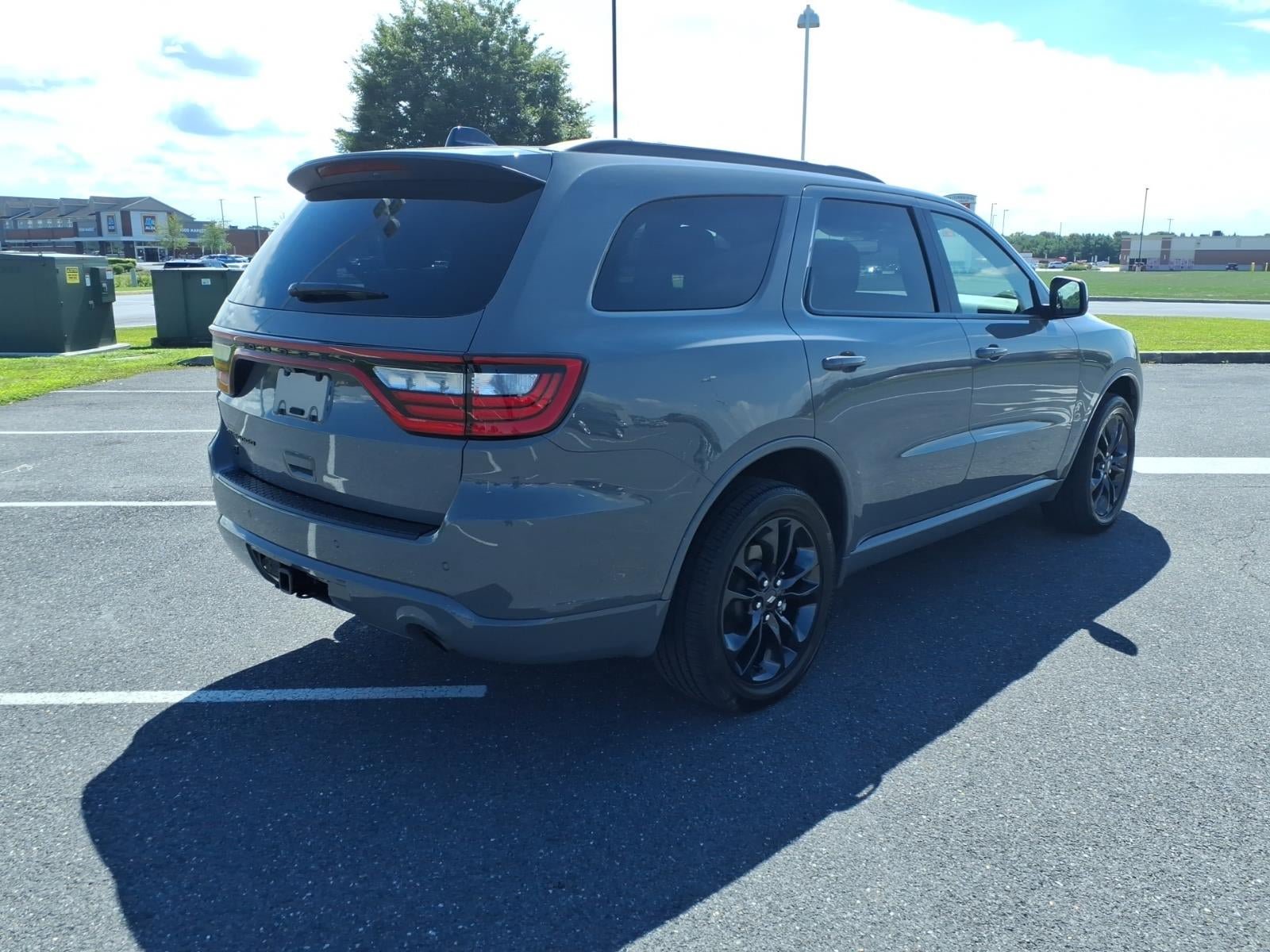 Used 2023 Dodge Durango SXT Launch Edition w/ SXT Blacktop Group AWD/4WD image 4
