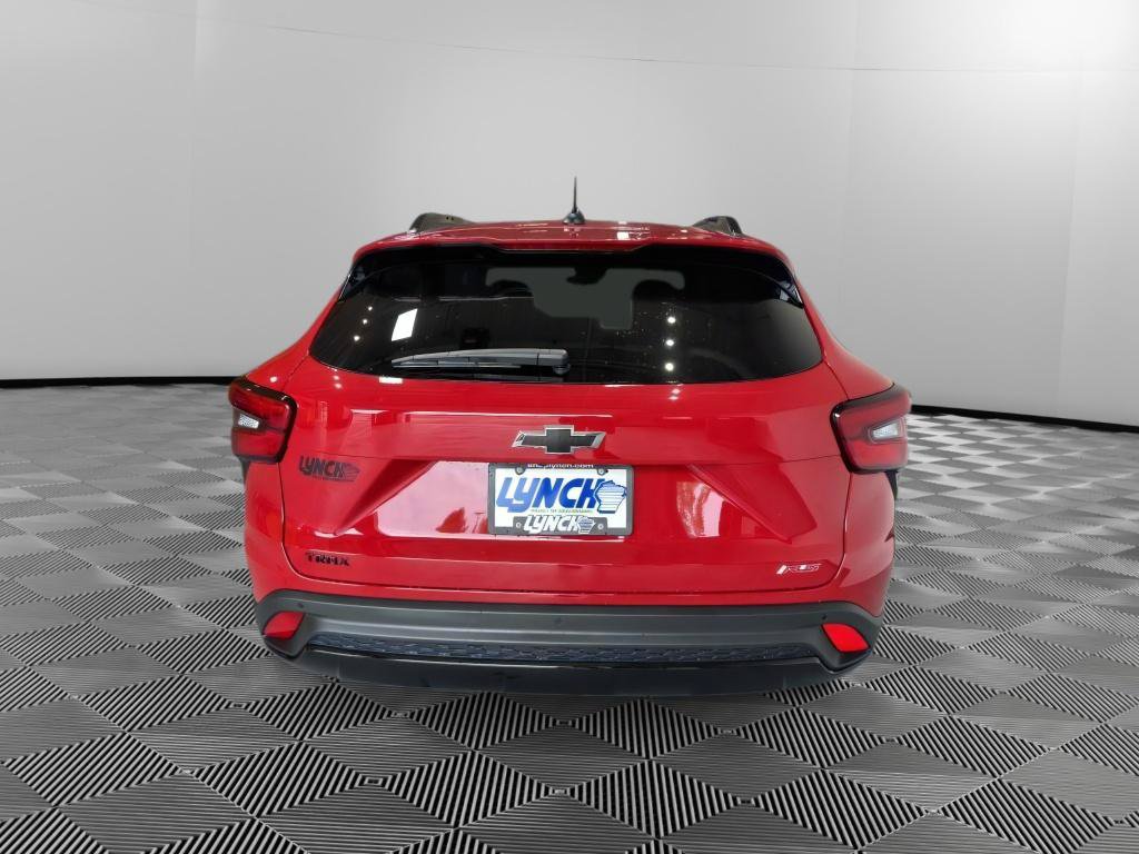 New 2026 Chevrolet Trax RS w/ Driver Confidence Package FWD image 4