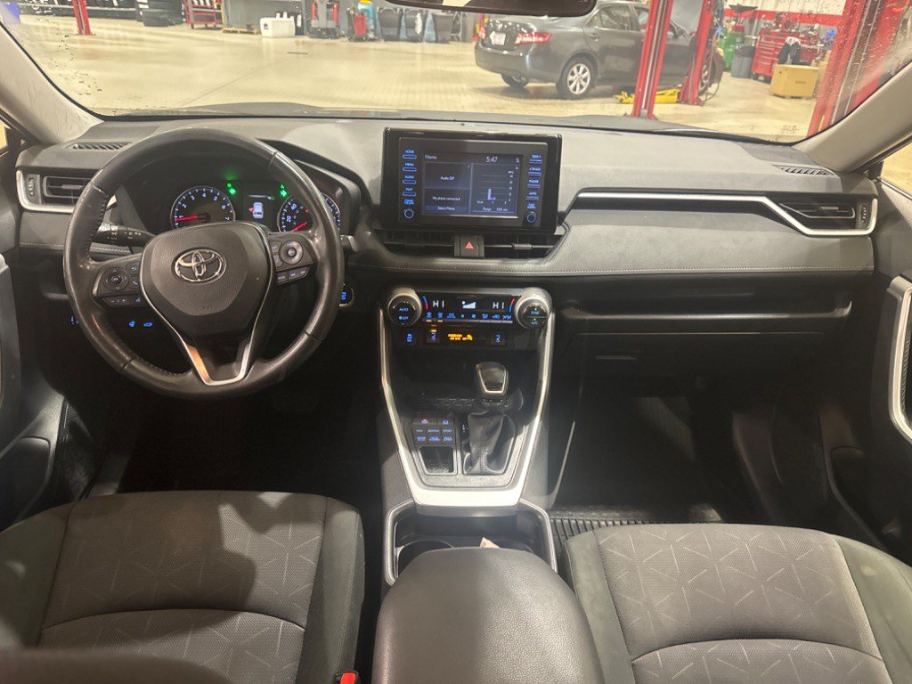 Used 2019 Toyota RAV4 XLE w/ Convenience Package AWD/4WD image 10