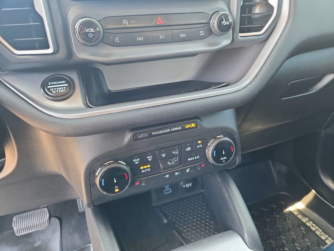 Used 2022 Ford Bronco Sport Outer Banks w/ Tech Package AWD/4WD image 20