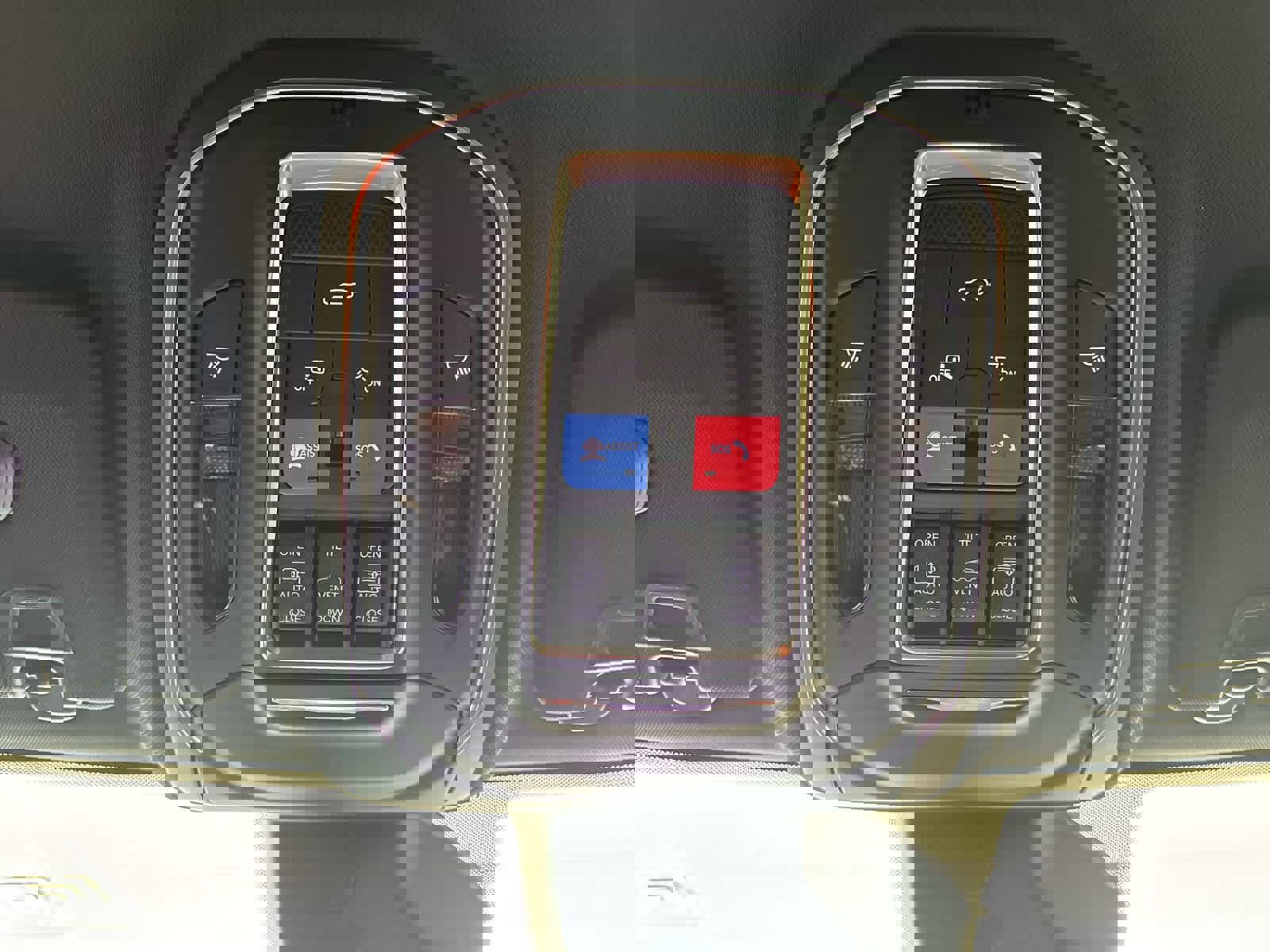 New 2025 Jeep Grand Cherokee Limited w/ Black Appearance Package image 27