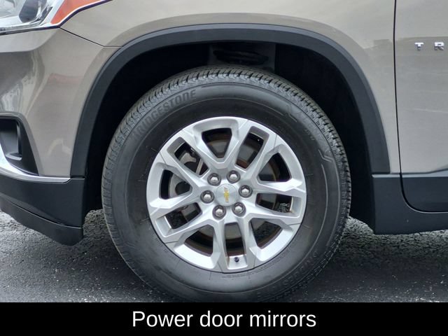 Used 2018 Chevrolet Traverse LT w/ LPO, Floor Liner Package FWD image 10