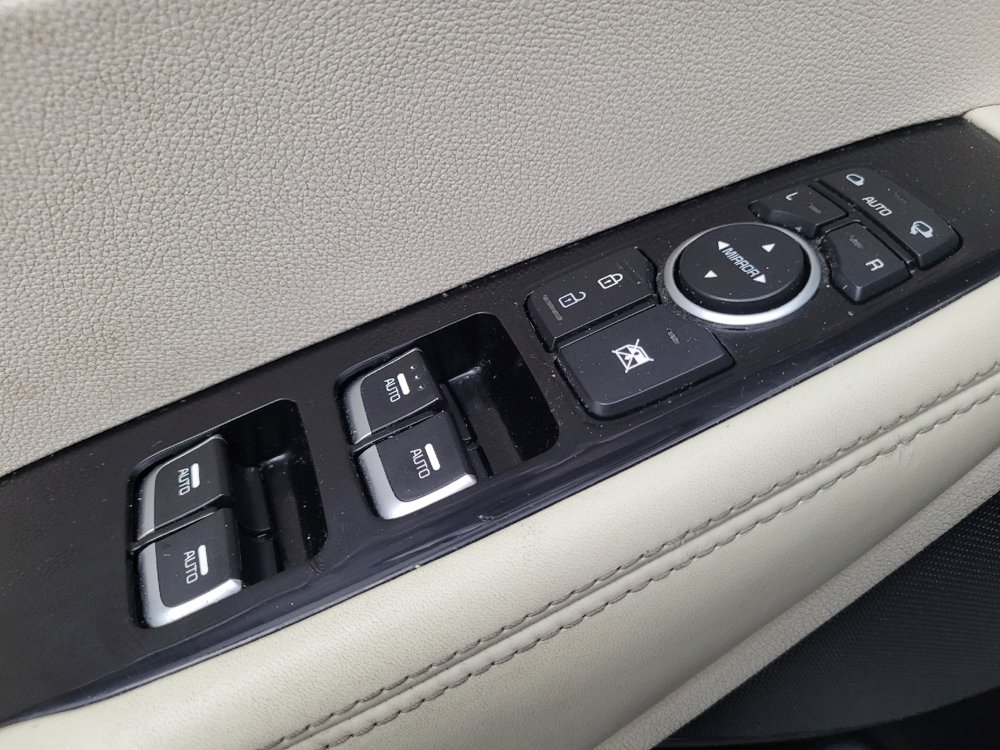 Used 2018 Kia Sorento SX FWD image 27