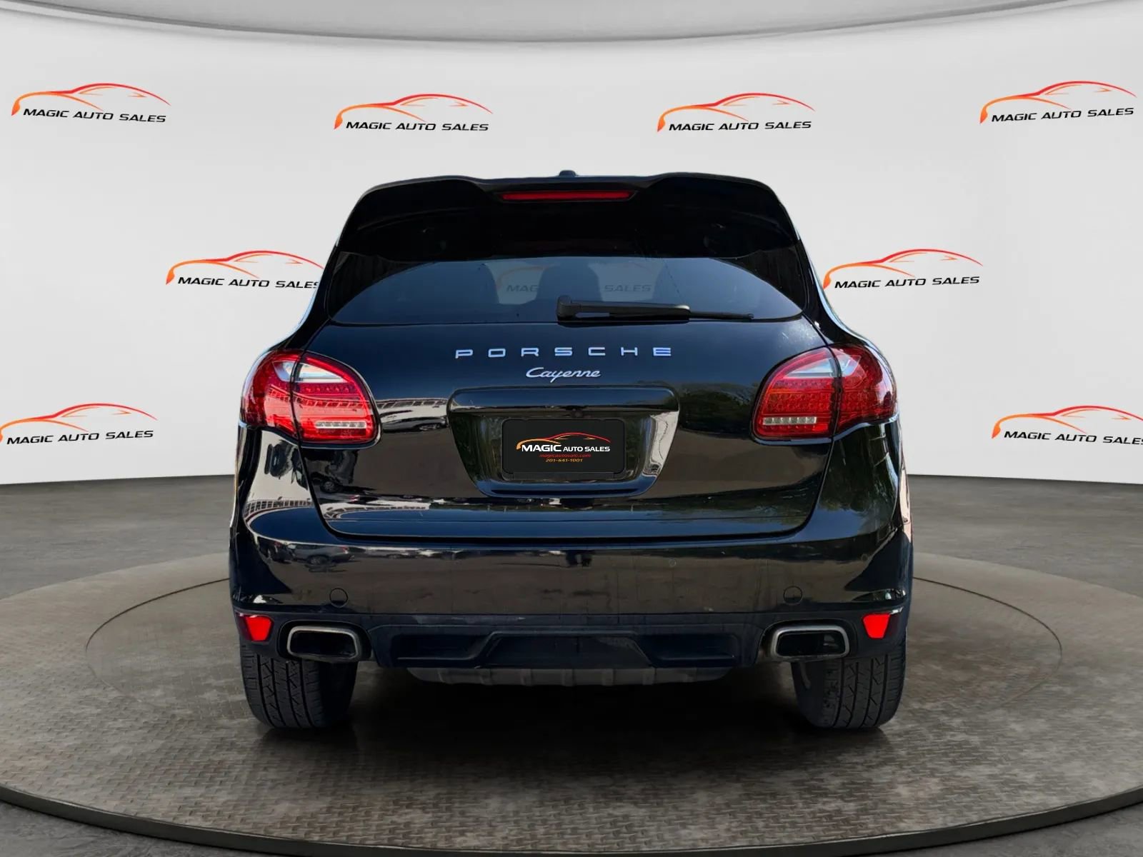 Used 2014 Porsche Cayenne AWD/4WD image 9