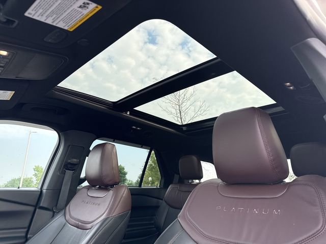 Used 2023 Ford Explorer Platinum w/ Technology Package image 22