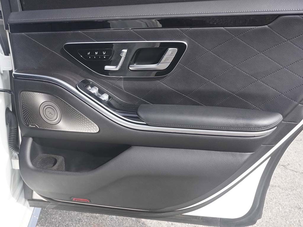 Used 2022 Mercedes-Benz S 580 4MATIC Sedan image 28