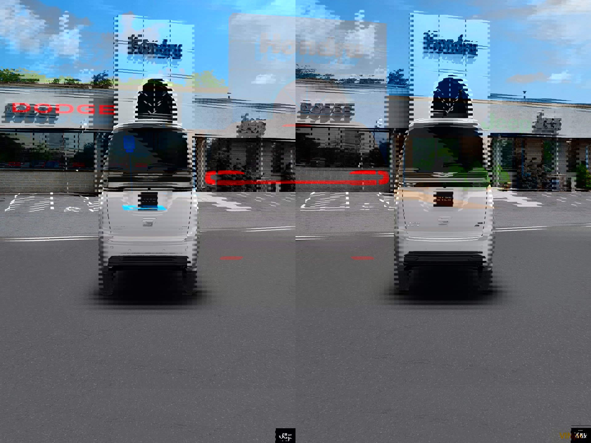 New 2026 Chrysler Pacifica Select image 6