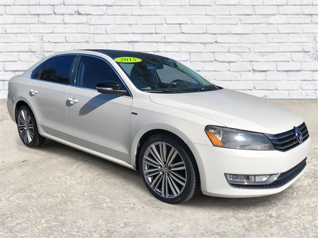 Used 2015 Volkswagen Passat 1.8T Sport image 4
