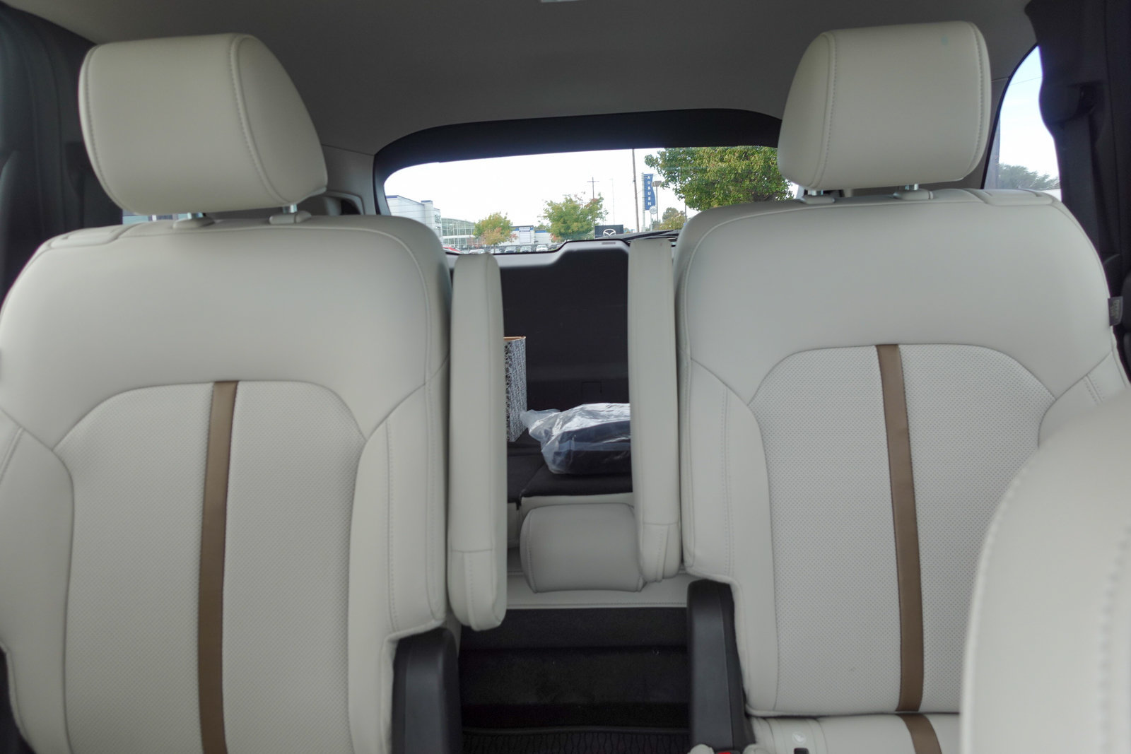 Used 2024 MAZDA CX-90 Plug-In Hybrid w/ Premium Plus AWD/4WD image 15