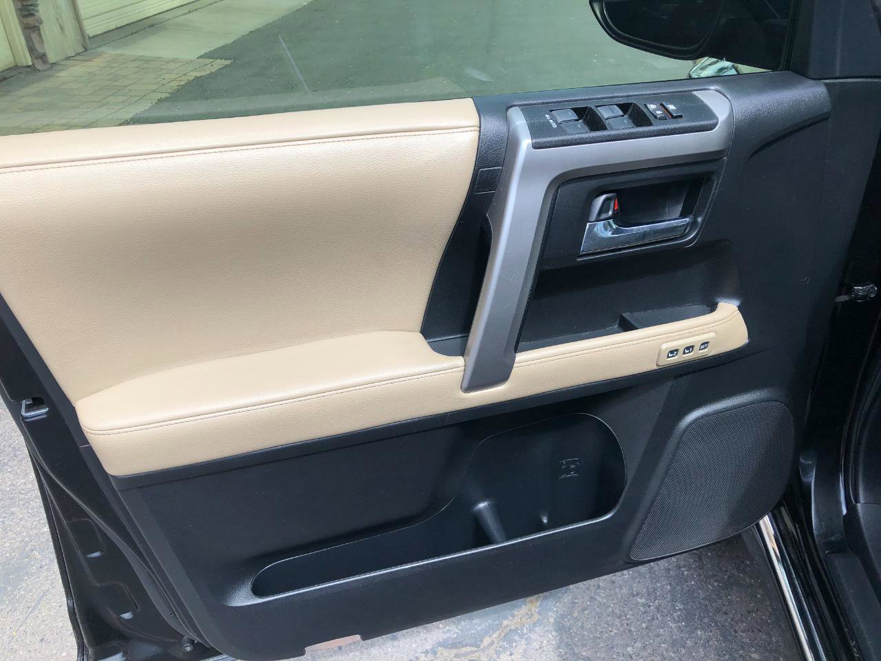 Used 2019 Toyota 4Runner Limited AWD/4WD image 11
