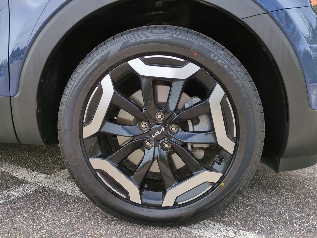 Used 2025 Kia Telluride S AWD/4WD image 11