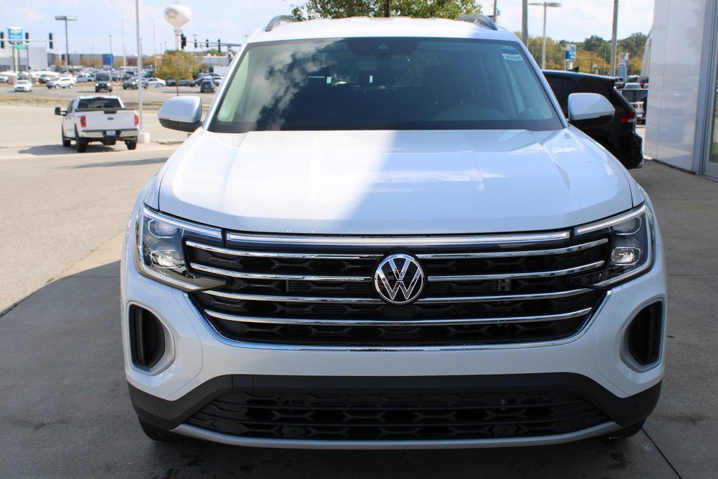 New 2026 Volkswagen Atlas SE image 2