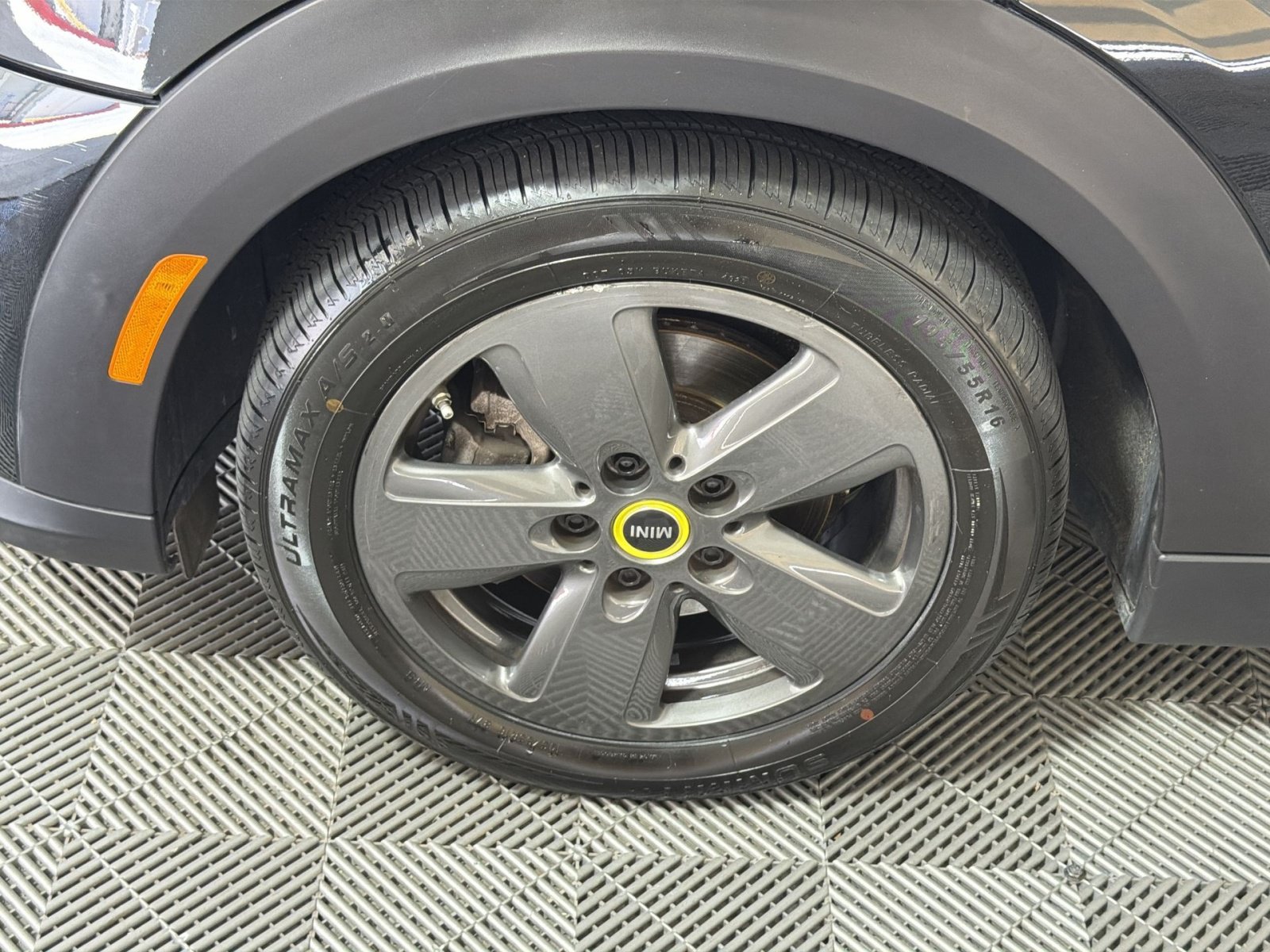 Used 2024 MINI Cooper SE FWD image 12