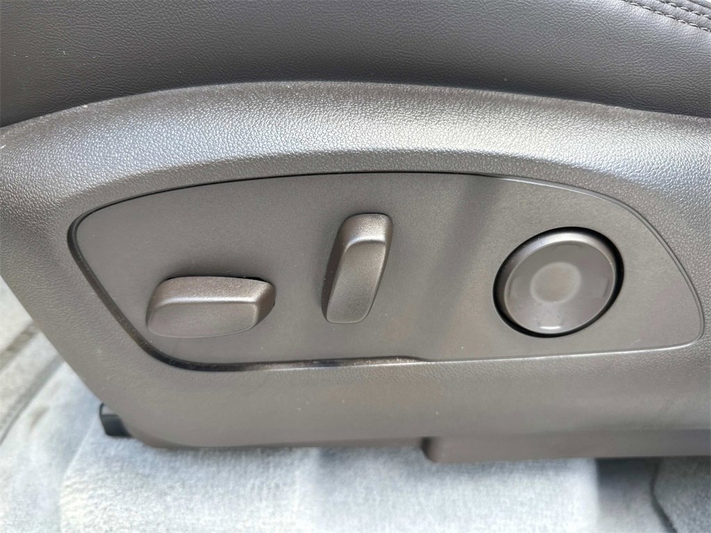 Used 2024 GMC Acadia Denali w/ Super Cruise Package image 23