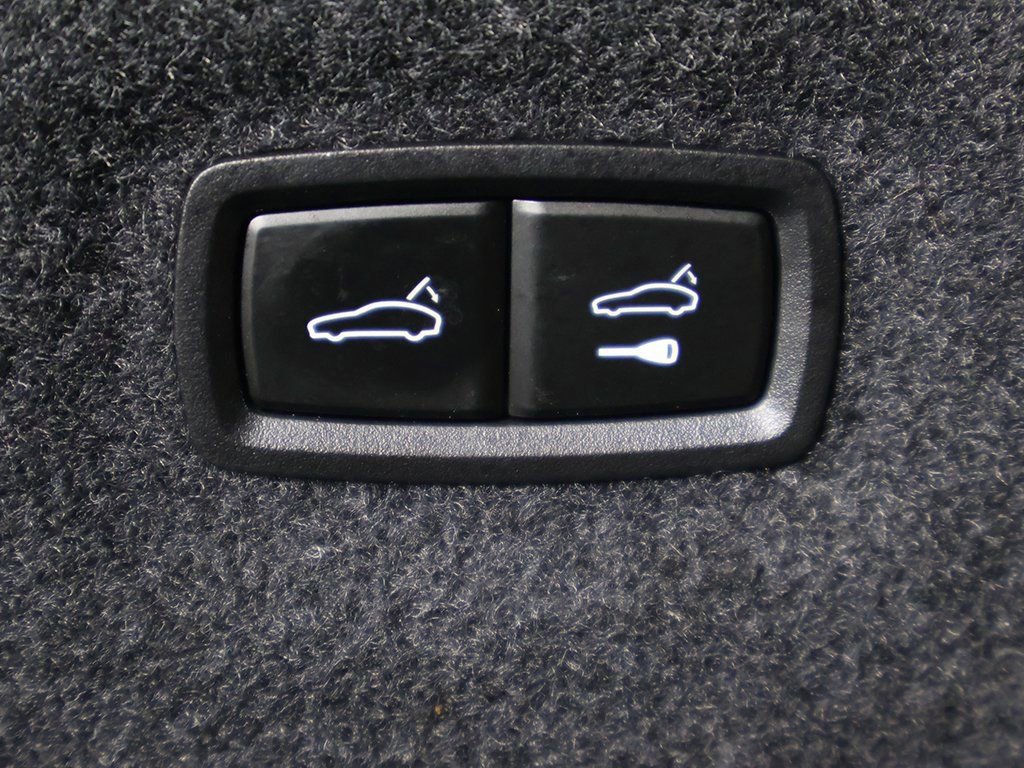 Used 2023 Audi e-tron GT Prestige w/ Prestige Package image 19