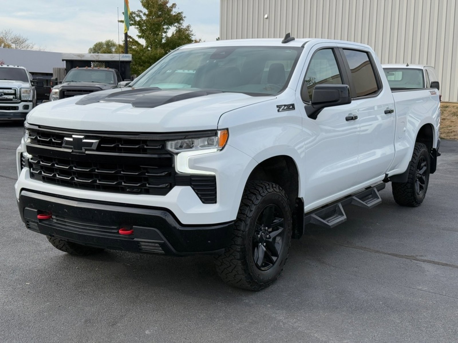 Used 2023 Chevrolet Silverado 1500 LT Trail Boss w/ Protection Package image 4
