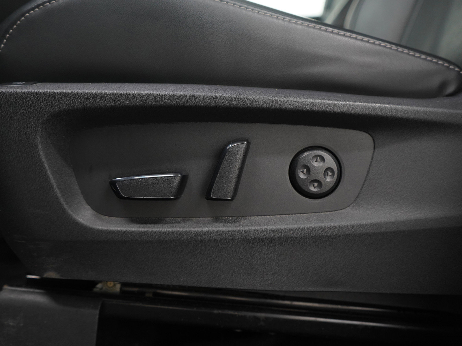 Used 2024 INFINITI QX60 Sensory image 26