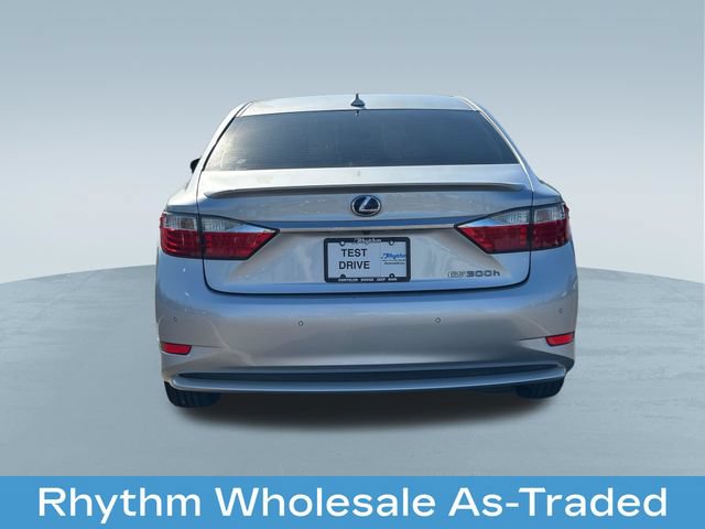 Used 2013 Lexus ES 300h w/ Luxury Pkg FWD image 7