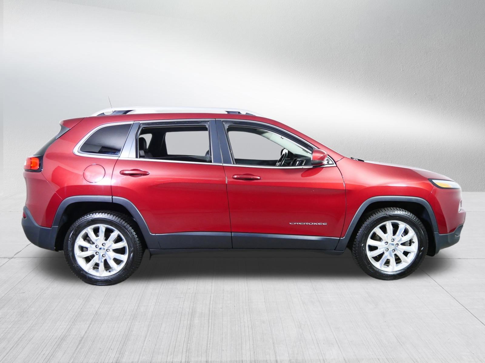 Used 2016 Jeep Cherokee Limited w/ Trailer Tow Group image 8