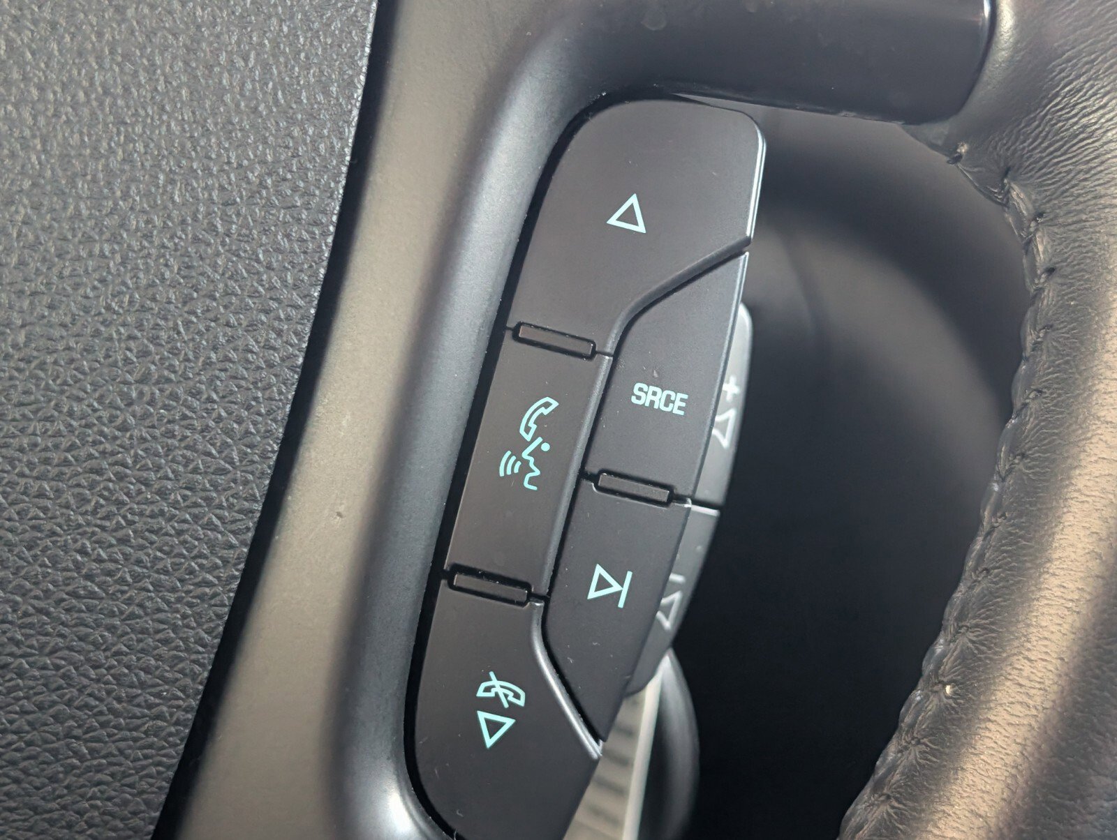 Used 2016 Buick Enclave Premium w/ Experience Buick Package image 22