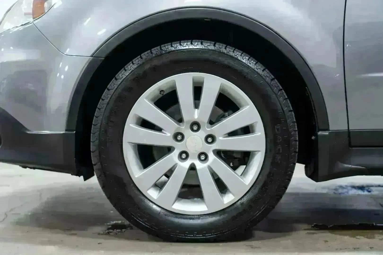 Used 2008 Subaru Tribeca Limited image 11