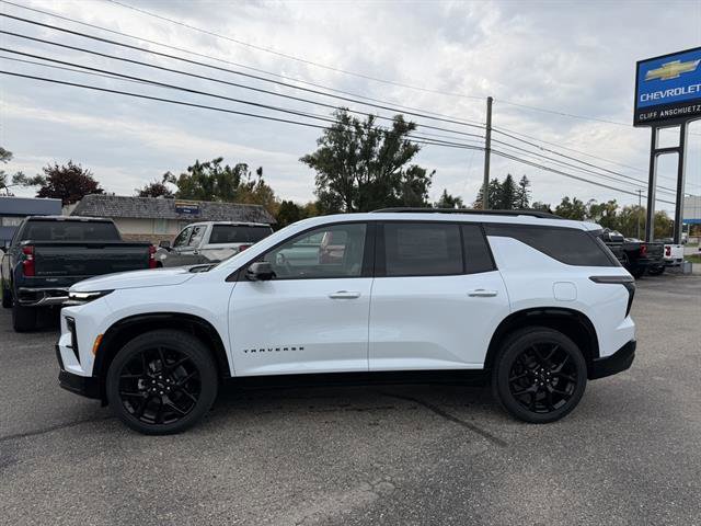 New 2026 Chevrolet Traverse RS w/ LPO, Floor Liner Package image 3