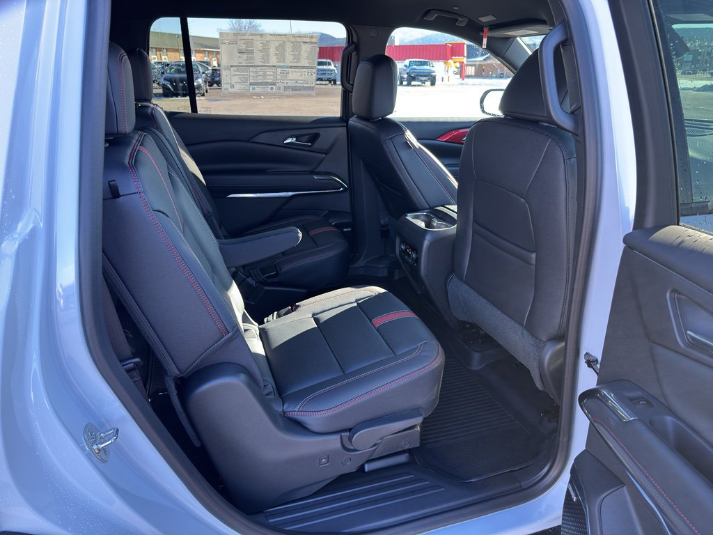New 2026 Chevrolet Traverse RS w/ LPO, Floor Liner Package AWD/4WD image 24