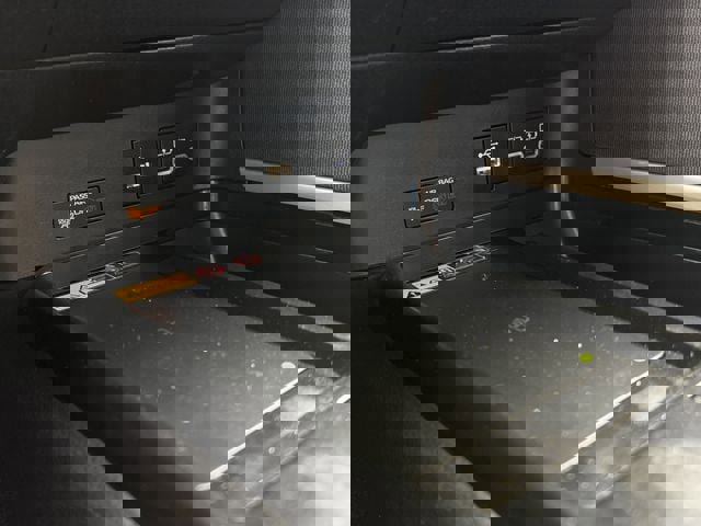 Certified 2025 Toyota Camry LE FWD image 21