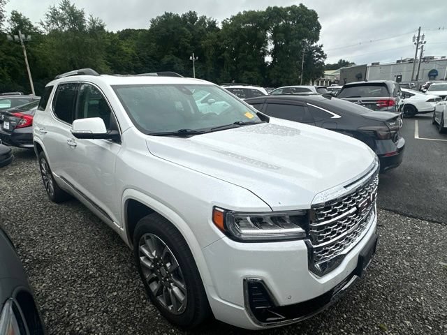 Used 2023 GMC Acadia Denali w/ Denali Technology Package AWD/4WD image 4
