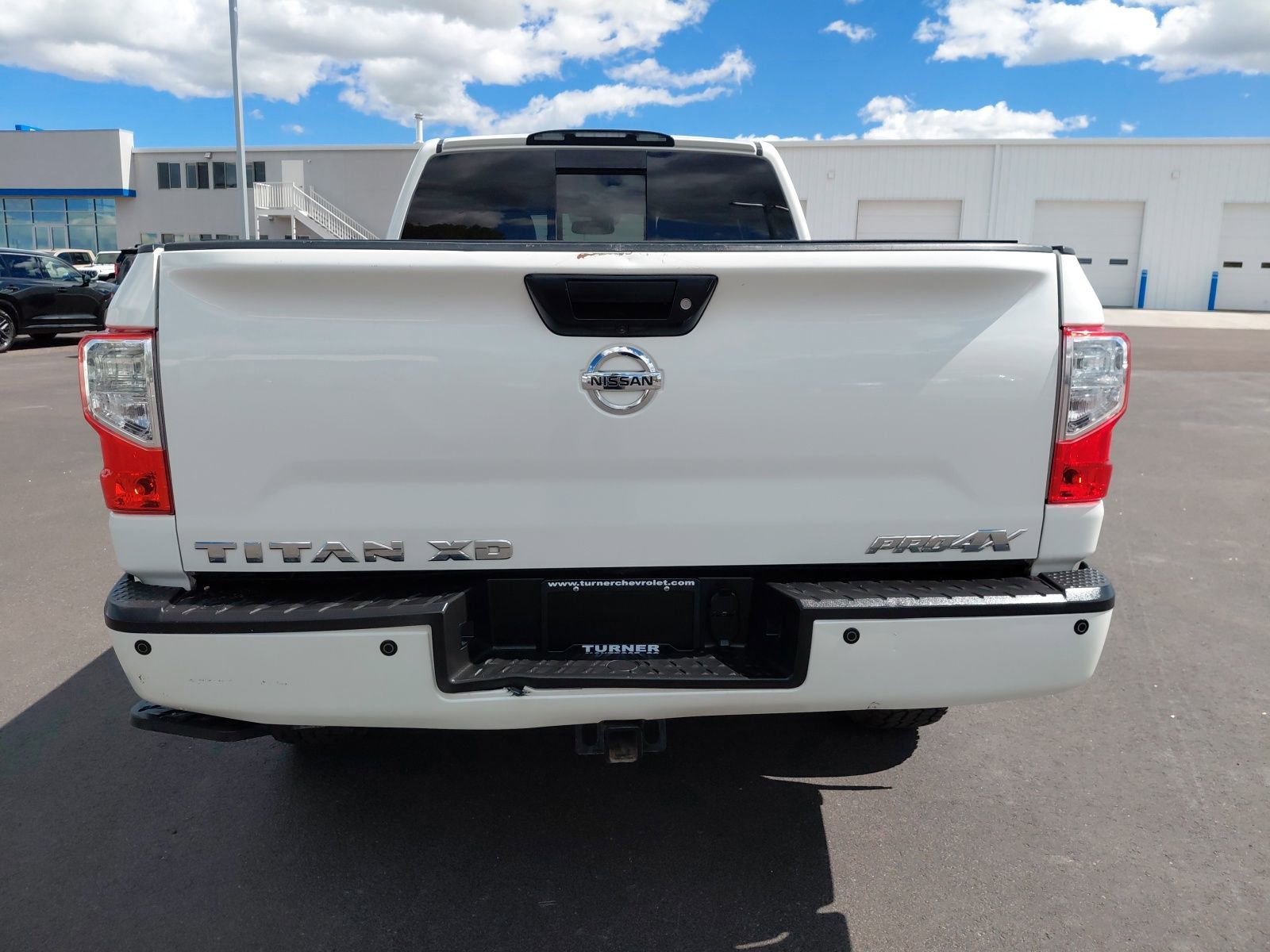 Used 2019 Nissan Titan PRO-4X image 4
